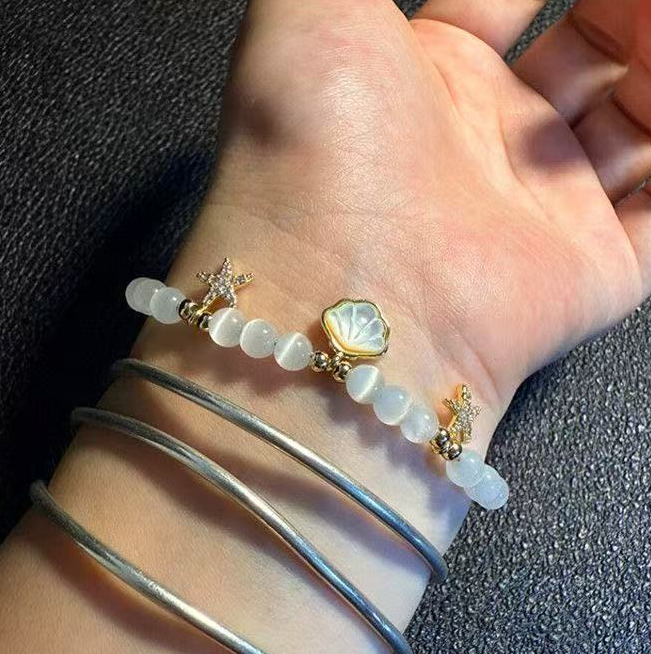 Cat's Eye Cabochon Bracelet