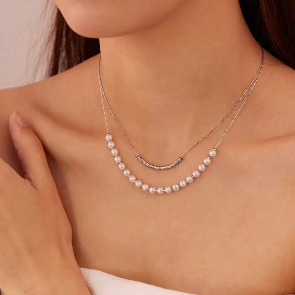 Gold Accent Pearls Necklace
