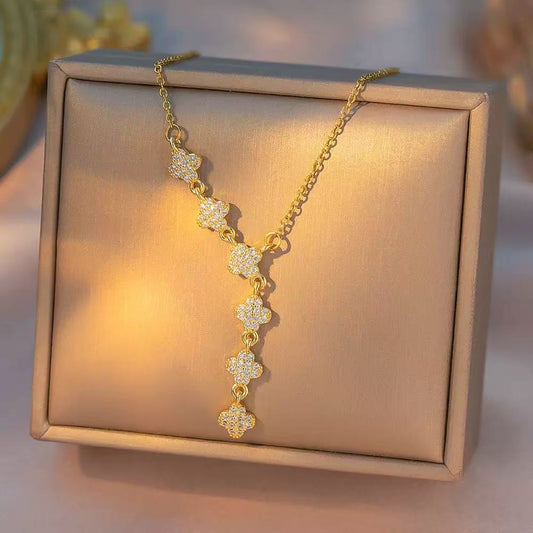 Vibrant Clover Bloom Necklace