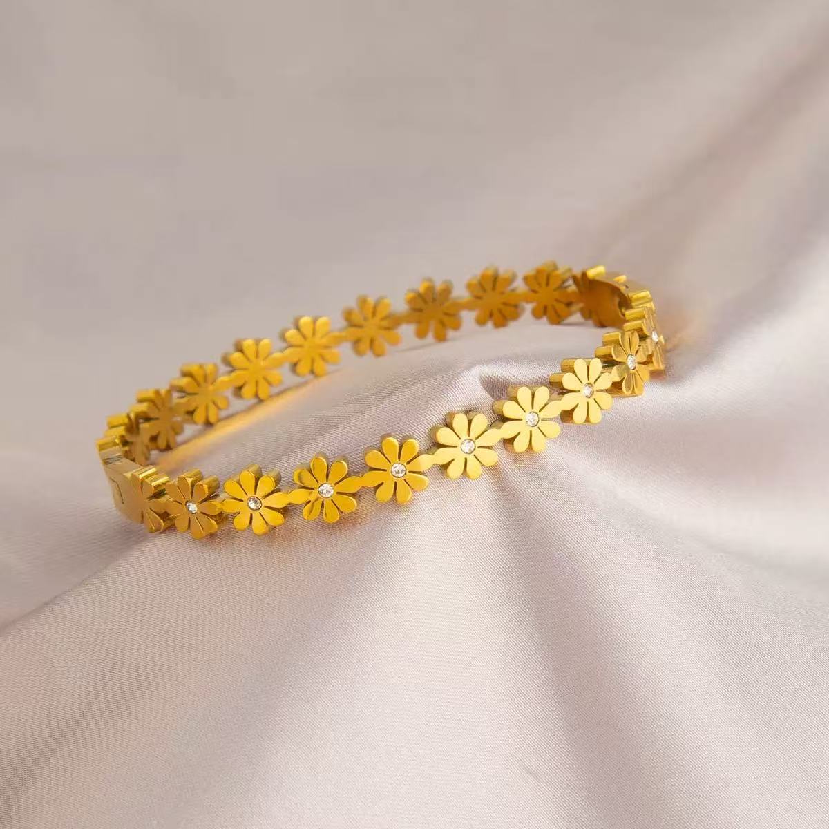 Daisy Bangle