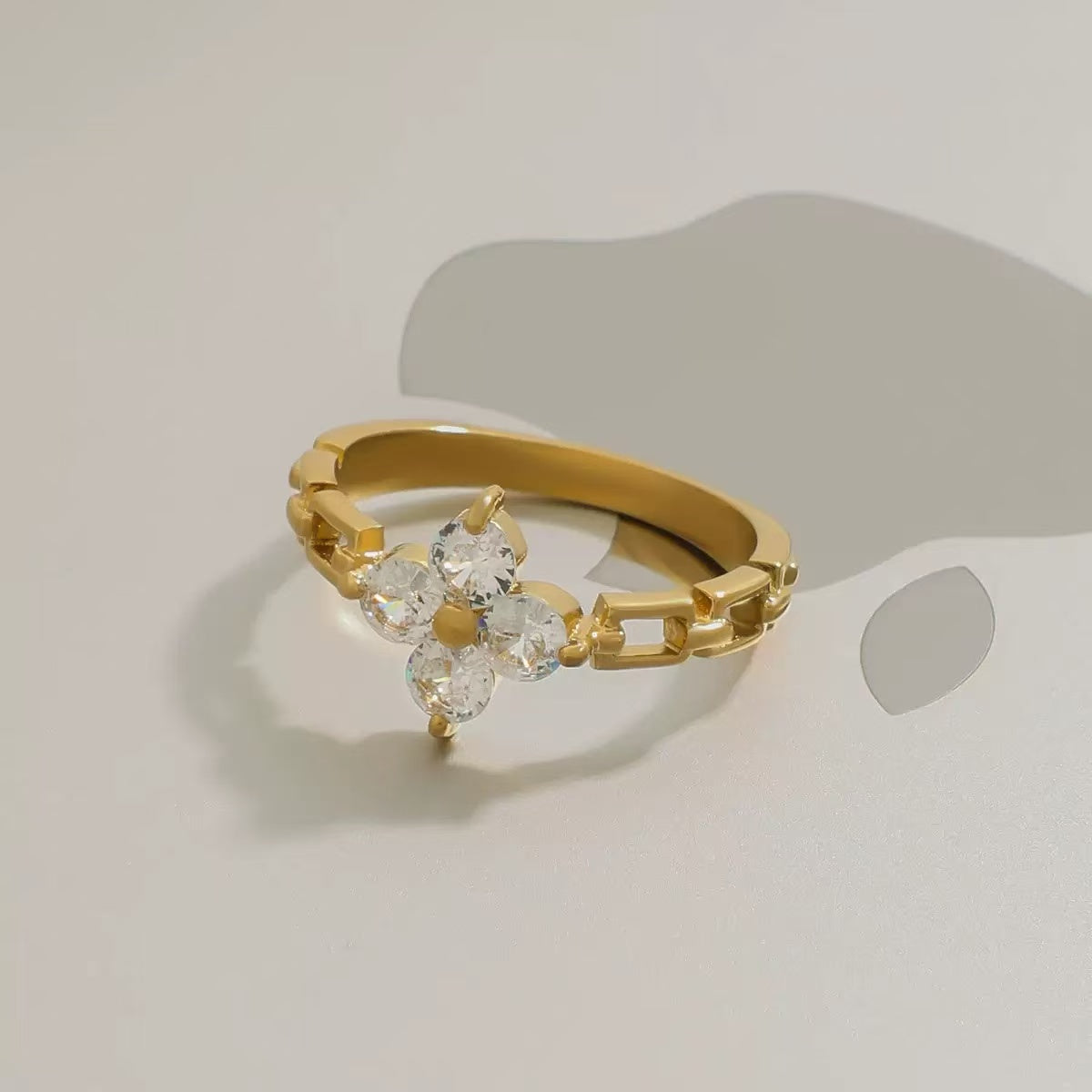 Flower Zircon Ring