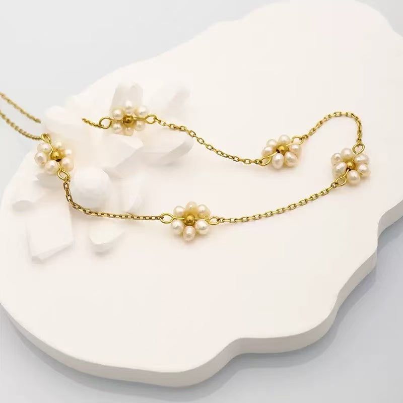 Dainty Pearl Flower Necklace