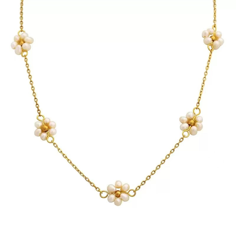 Dainty Pearl Flower Necklace
