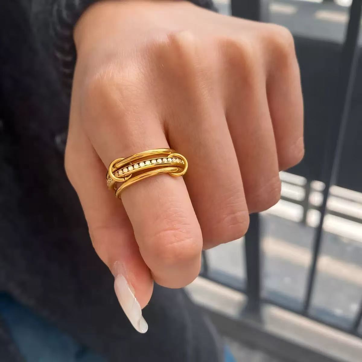 Multi Link Connected Ring