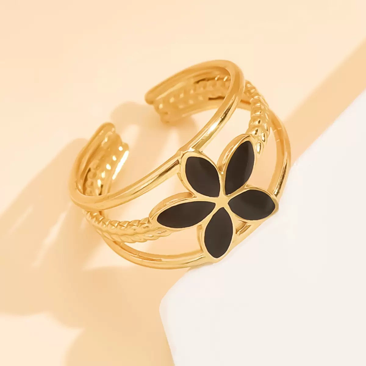 Serena Flower Ring