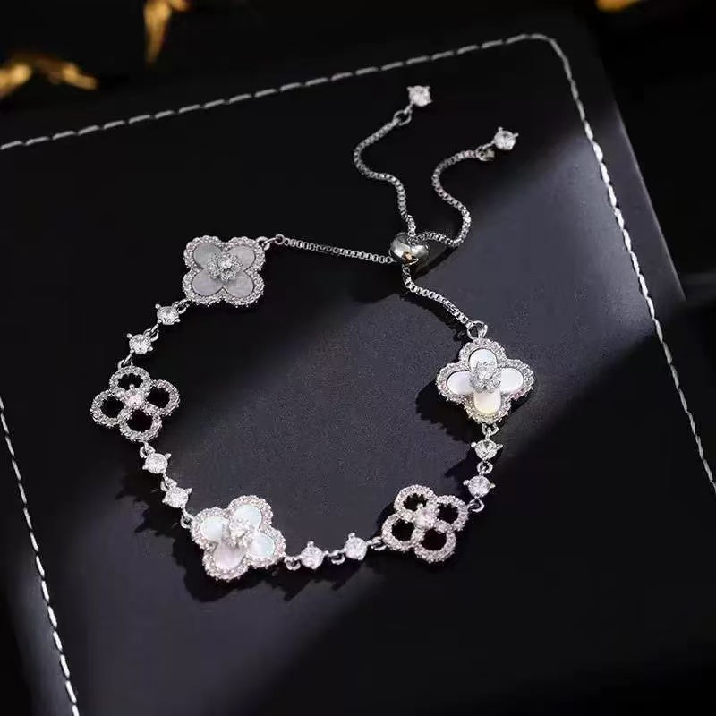 Clover Petal Glow Bracelet