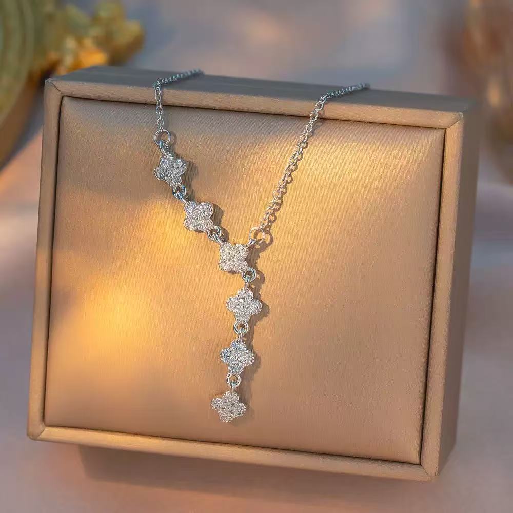 Vibrant Clover Bloom Necklace