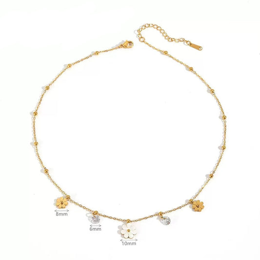 Gold Daisy Necklace