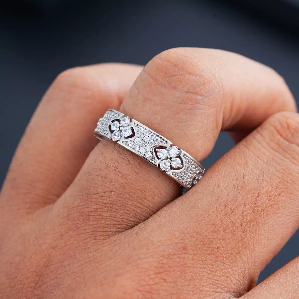 Vintage Glow Gold Ring