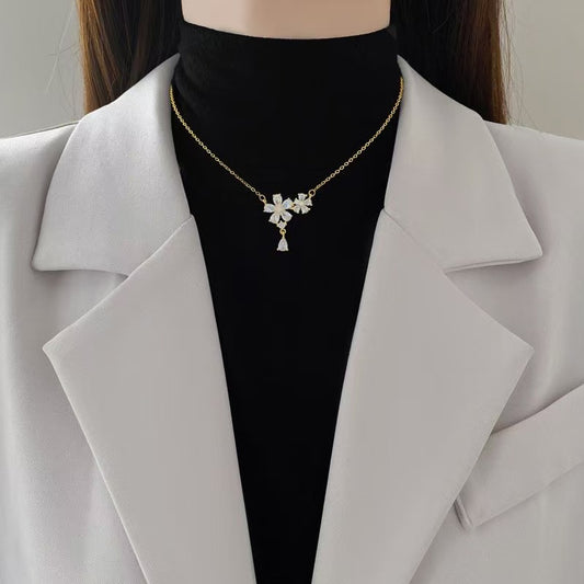 Two Flower Necklace