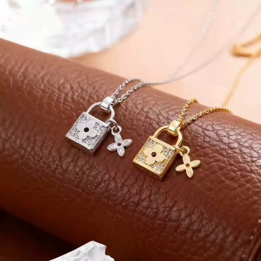 Clover Love Lock Chain