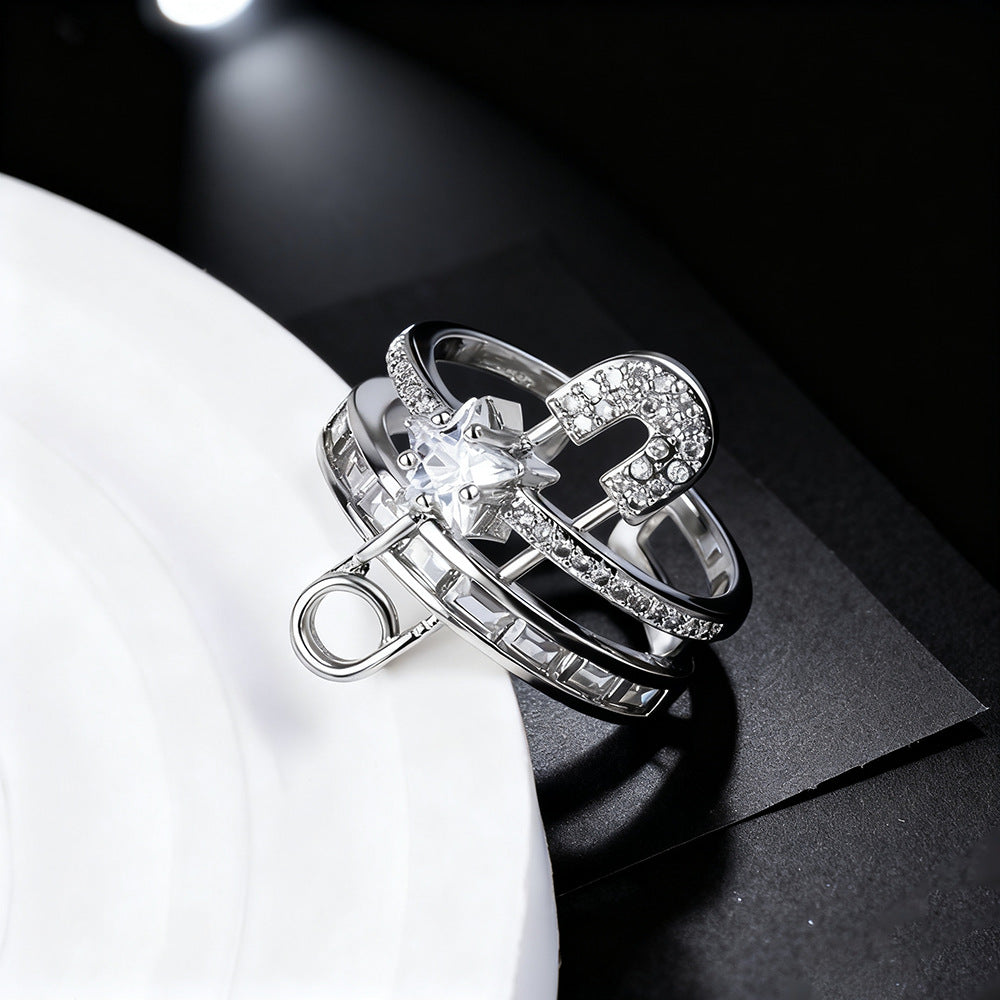 Dual Band Star U Ring