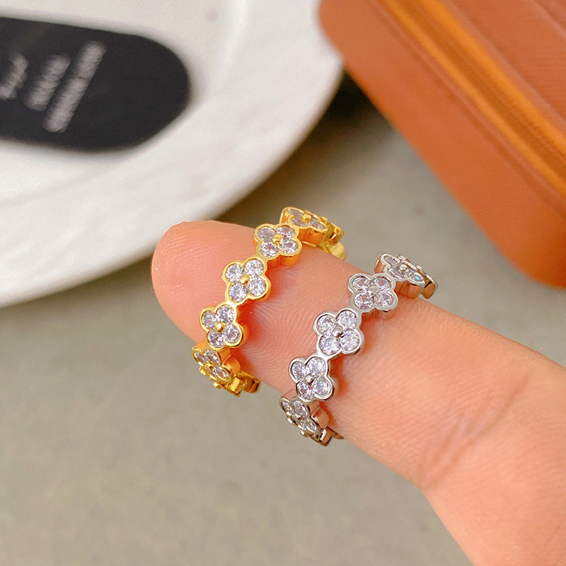 Clover Glow Ring