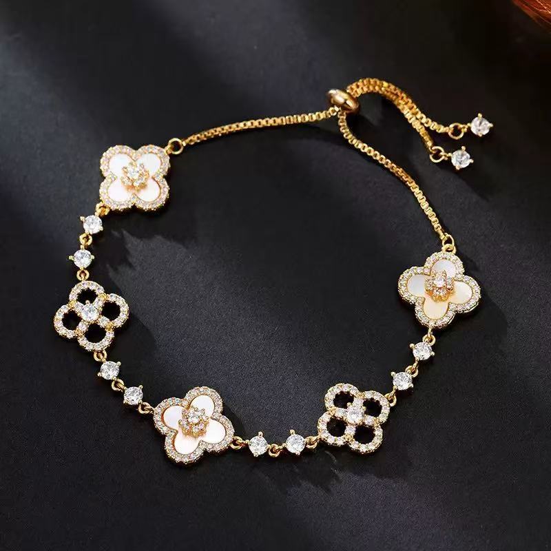 Clover Petal Glow Bracelet