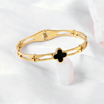 Eternal Clover Collection