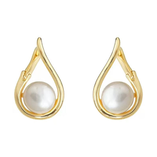 Teardrop Pearl Gold Earrings
