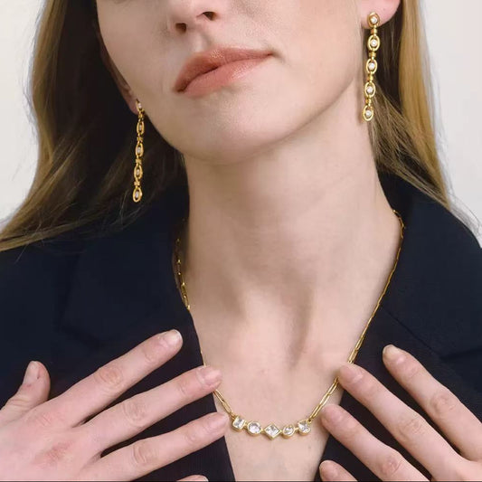 Five Zircon Necklace