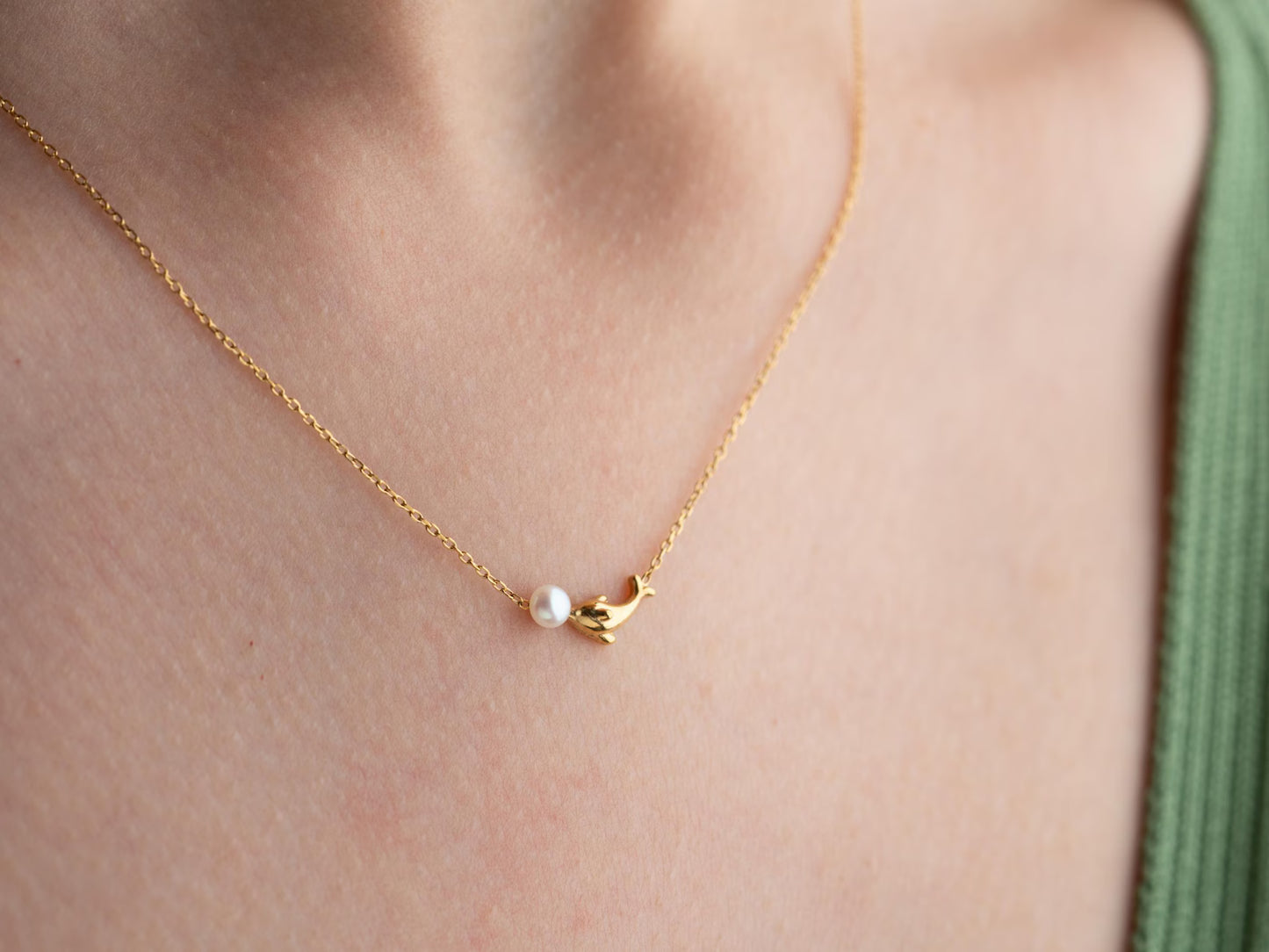 Pearl & Dolphin Necklace