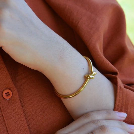 Tie the Knot Bracelet